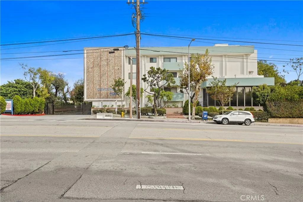 Additional image 33 of 5000 S Centinela Ave Unit 101, Los Angeles, CA 90066
