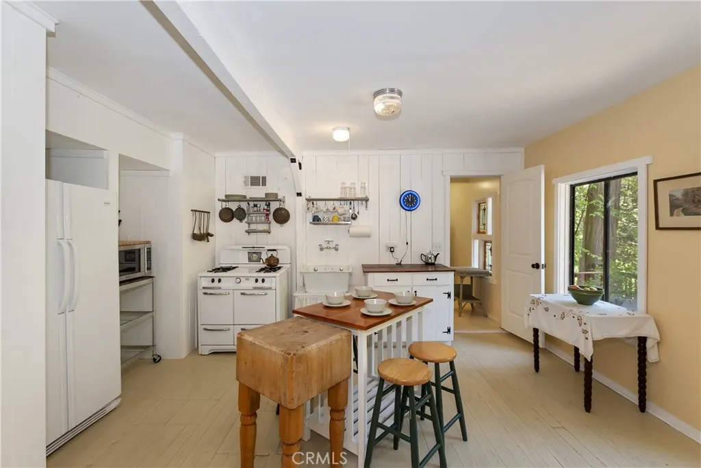 Additional image 65 of 425 Blue Jay Canyon Rd, Lake Arrowhead, CA 92317