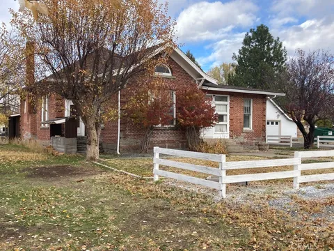 206 E Mcdowell Avenue, Alturas, CA 96101 - MLS#: PV25001694