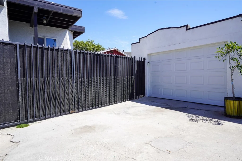 4134 W 107th St, Inglewood, CA 90304