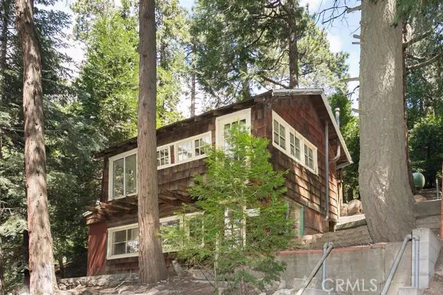 22119 Cedarpines Drive, Cedarpines Park, CA 92322