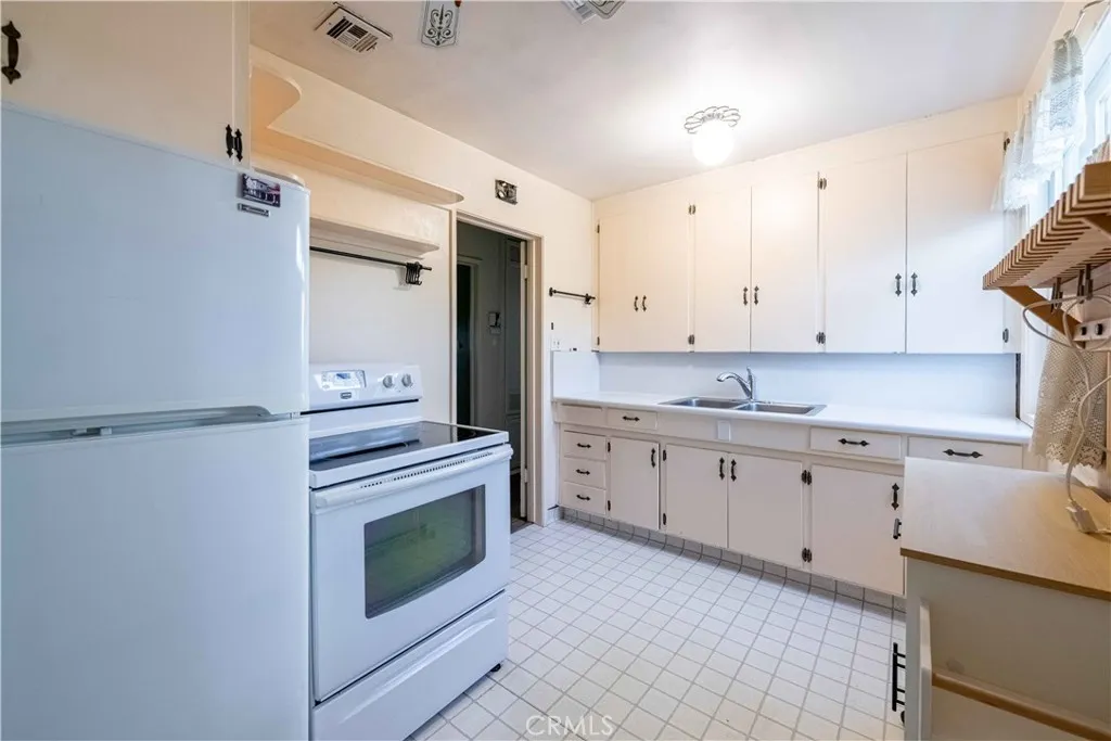 Additional image 18 of 14300 Grammar Place, Panorama City, CA 91402
