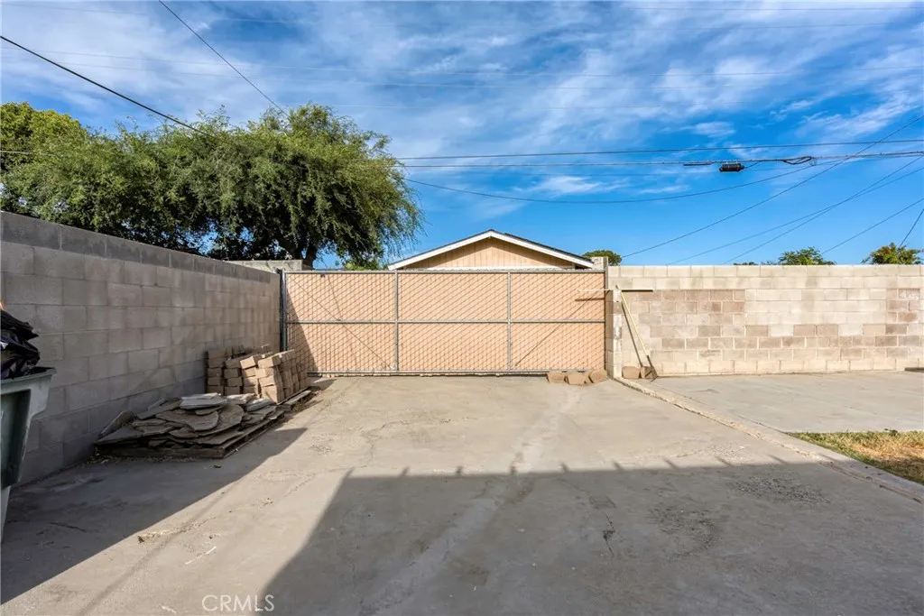 Additional image 83 of 3305 Dwight Street, Bakersfield, CA 93306