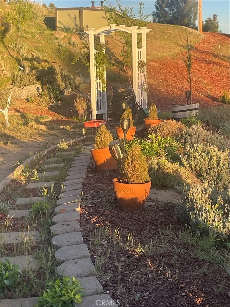 Additional image 140 of 24921 Sunset Way, Tehachapi, CA 93561