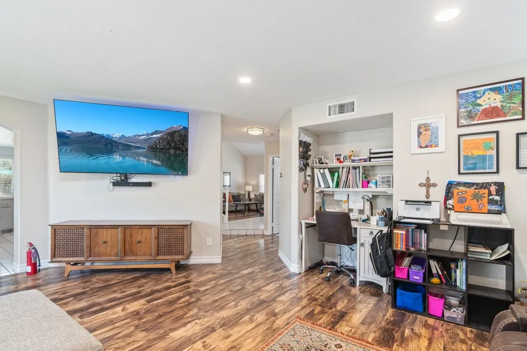 Additional image 73 of 8774 Morninglight Cir, Riverside, CA 92508