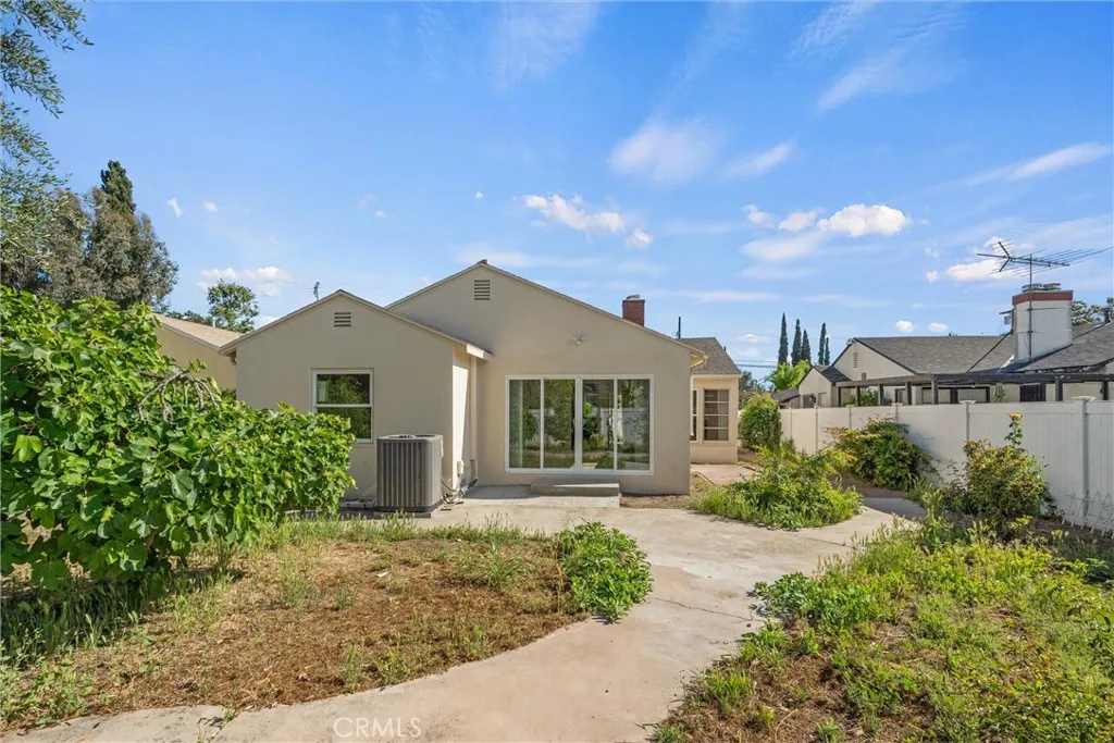 Additional image 63 of 13739 Wyandotte St, Van Nuys, CA 91405