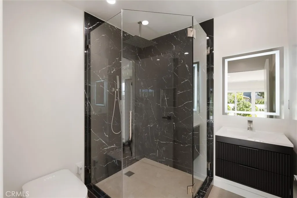 Additional image 59 of 13739 Wyandotte St, Van Nuys, CA 91405