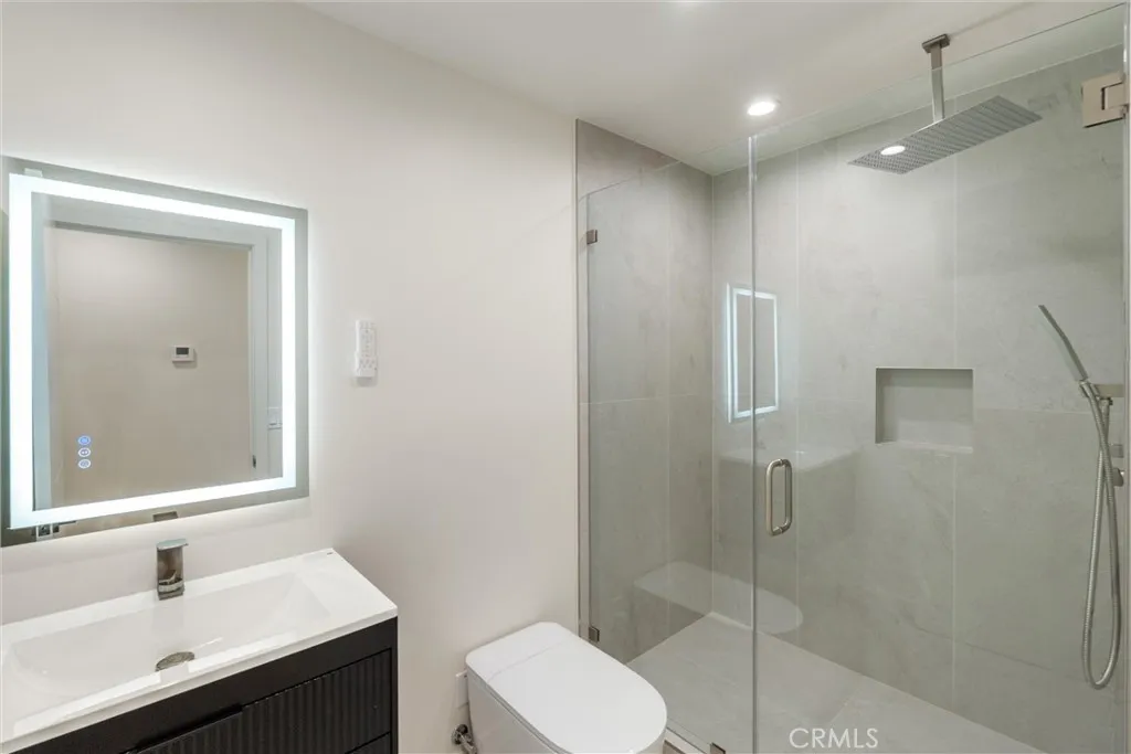 Additional image 49 of 13739 Wyandotte St, Van Nuys, CA 91405