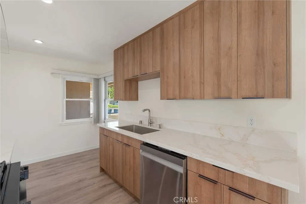 Additional image 42 of 13739 Wyandotte St, Van Nuys, CA 91405