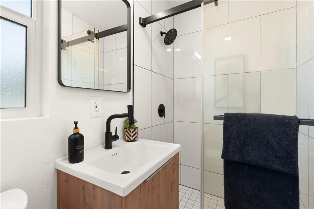 Additional image 68 of 5981 Pickford Street, Los Angeles, CA 90035