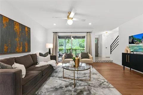 9403 Via Yolanda, Burbank, CA 91504 - MLS#: SR25097816