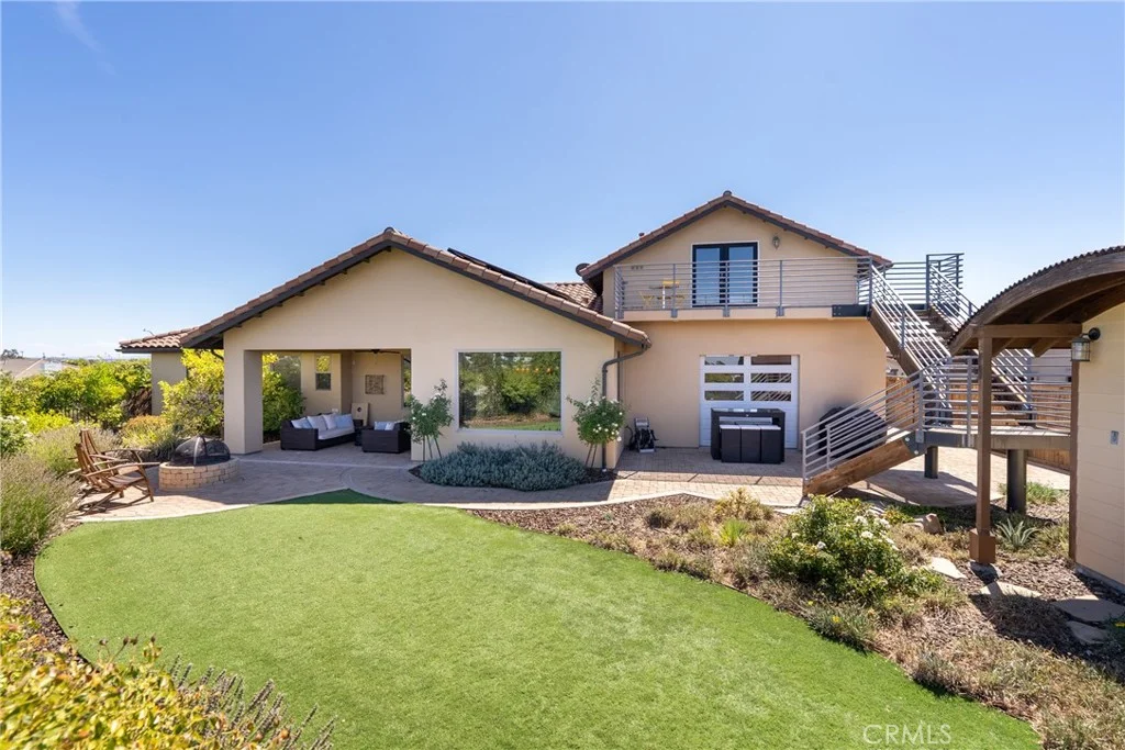 596 Red Cloud Road, Paso Robles, CA 93446