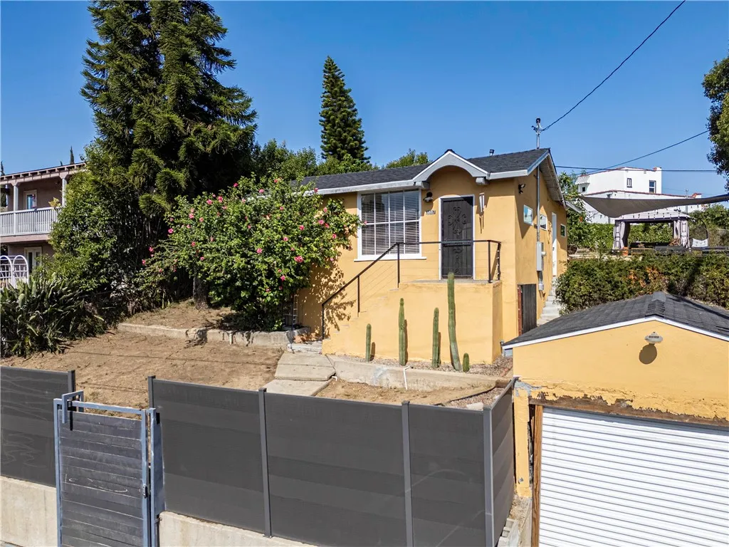 Additional image 91 of 3887 Bostwick St, Los Angeles, CA 90063