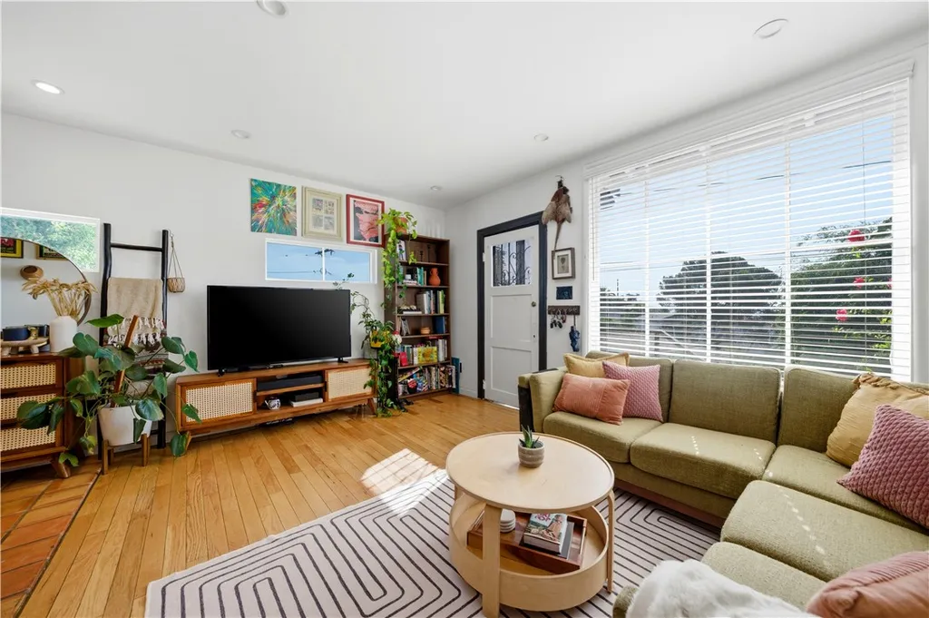 Additional image 5 of 3887 Bostwick St, Los Angeles, CA 90063