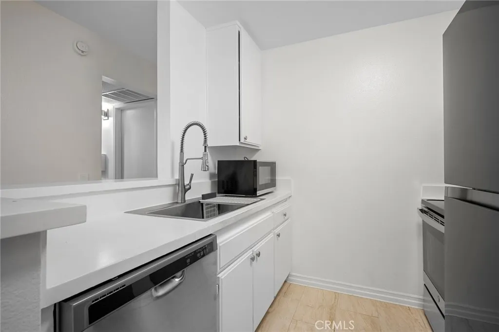 Additional image 34 of 15425 Sherman Way Unit 107A, Van Nuys, CA 91406