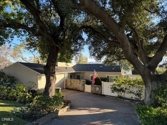 3040 Orange Avenue, La Crescenta, CA 91214