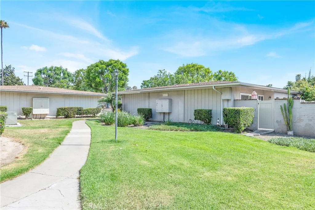 Additional image 6 of 634 W Main St Unit D, Tustin, CA 92780