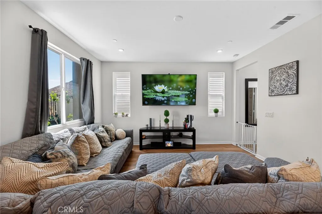 Additional image 7 of 500 Enzo St, Lake Elsinore, CA 92530