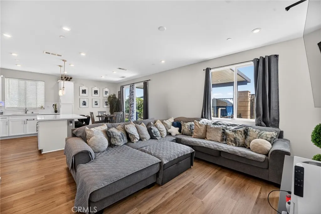 Additional image 5 of 500 Enzo St, Lake Elsinore, CA 92530