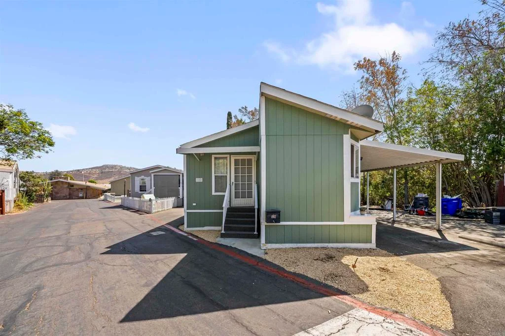 9902 Jamacha Boulevard Unit 102, Spring Valley, CA 91977 photo 2