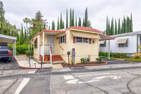 840 E Foothill Boulevard Unit SP5, Azusa, CA MLS: DW25101897
