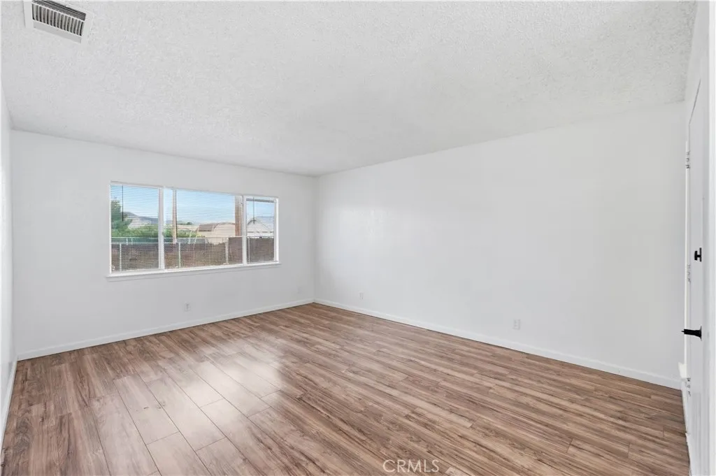 Additional image 56 of 21739 Panoche Road, Apple Valley, CA 92308
