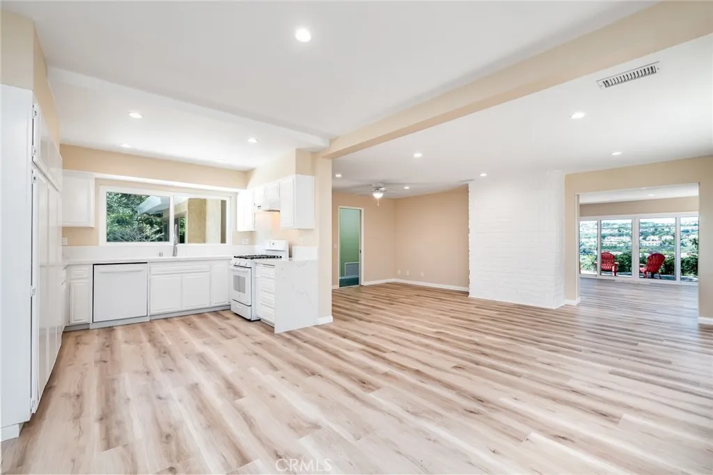 Additional image 7 of 804 Avenida Presidio, San Clemente, CA 92672