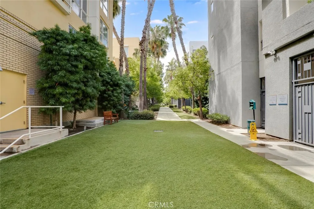 Additional image 89 of 21301 Erwin Street Unit 228, Woodland Hills, CA 91367