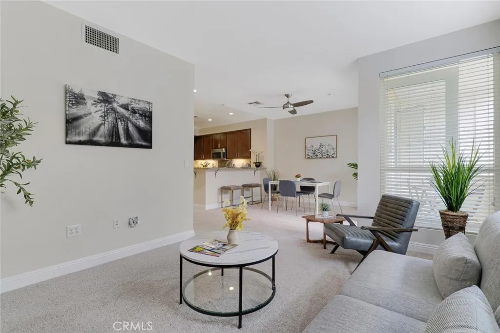 Additional image 21 of 21301 Erwin Street Unit 228, Woodland Hills, CA 91367