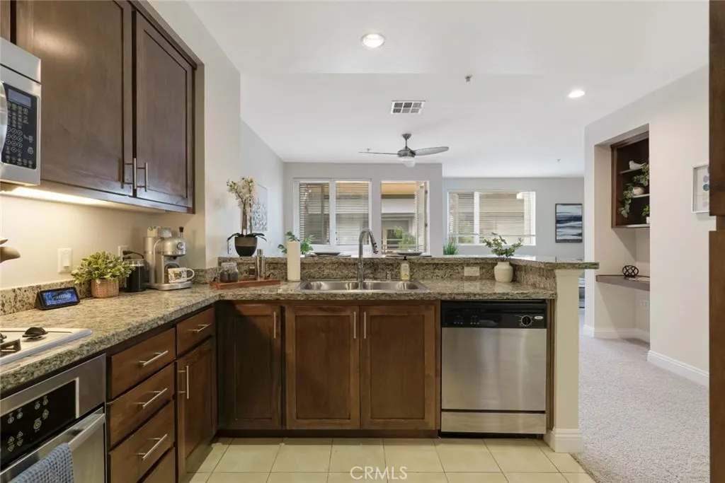 Additional image 14 of 21301 Erwin Street Unit 228, Woodland Hills, CA 91367