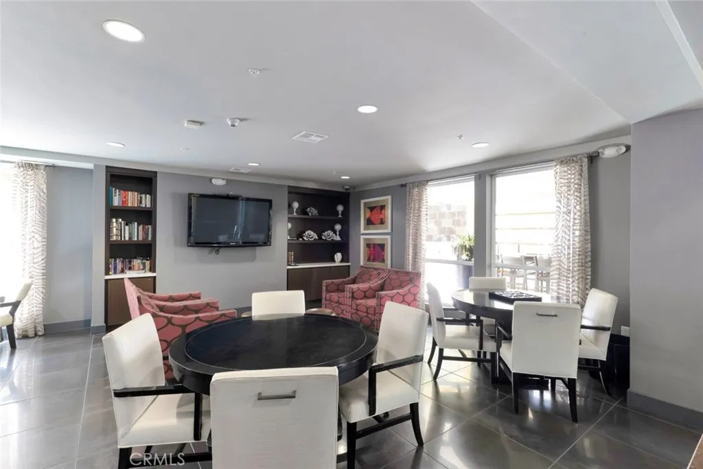 Additional image 36 of 21301 Erwin Street Unit 228, Woodland Hills, CA 91367