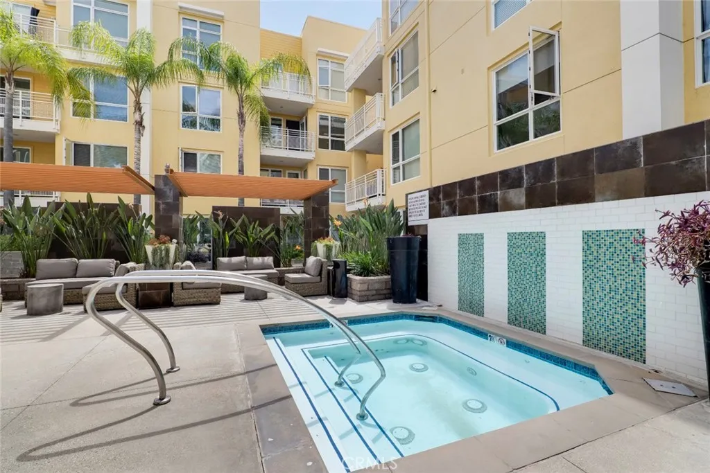 Additional image 79 of 21301 Erwin Street Unit 228, Woodland Hills, CA 91367