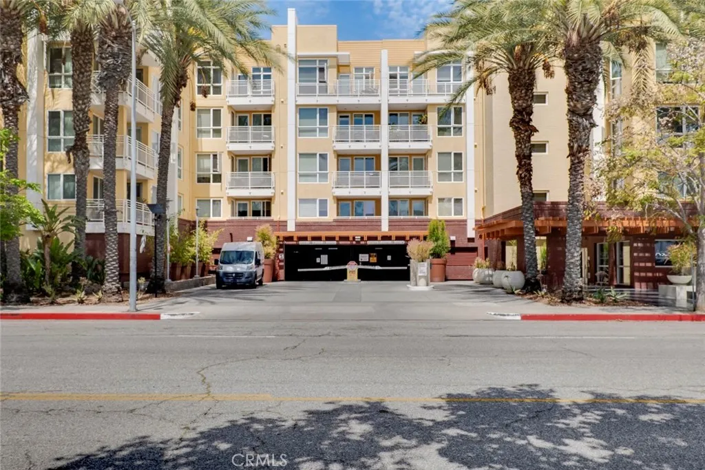 Additional image 95 of 21301 Erwin Street Unit 228, Woodland Hills, CA 91367