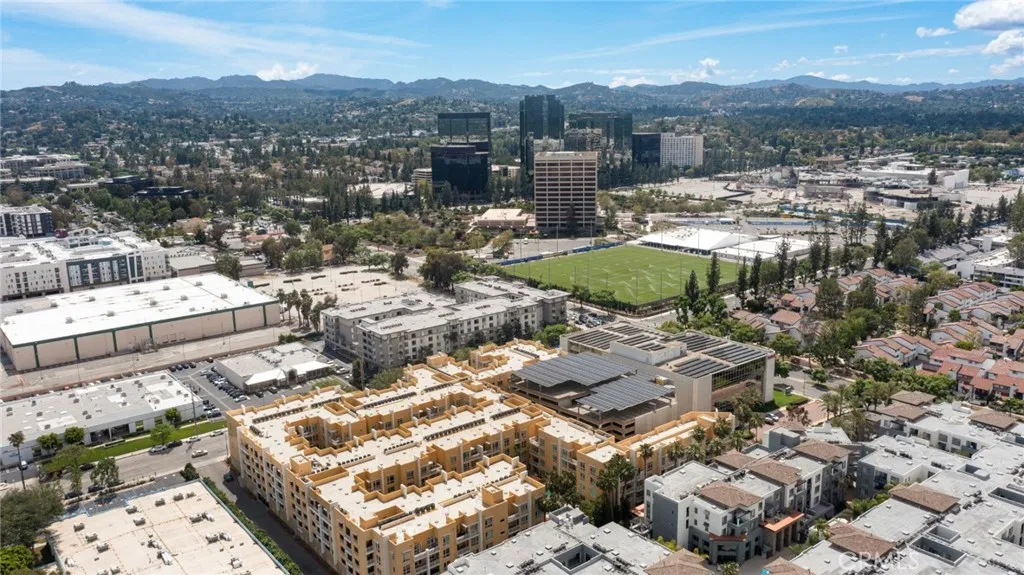 Additional image 100 of 21301 Erwin Street Unit 228, Woodland Hills, CA 91367