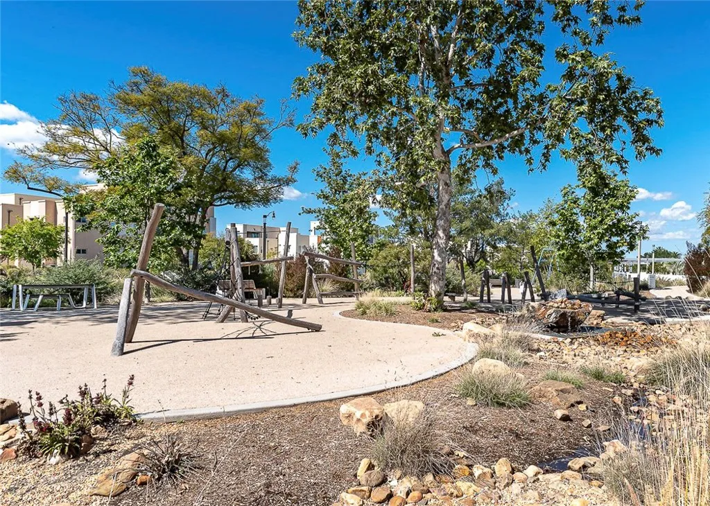 Additional image 96 of 168 Scale, Irvine, CA 92618