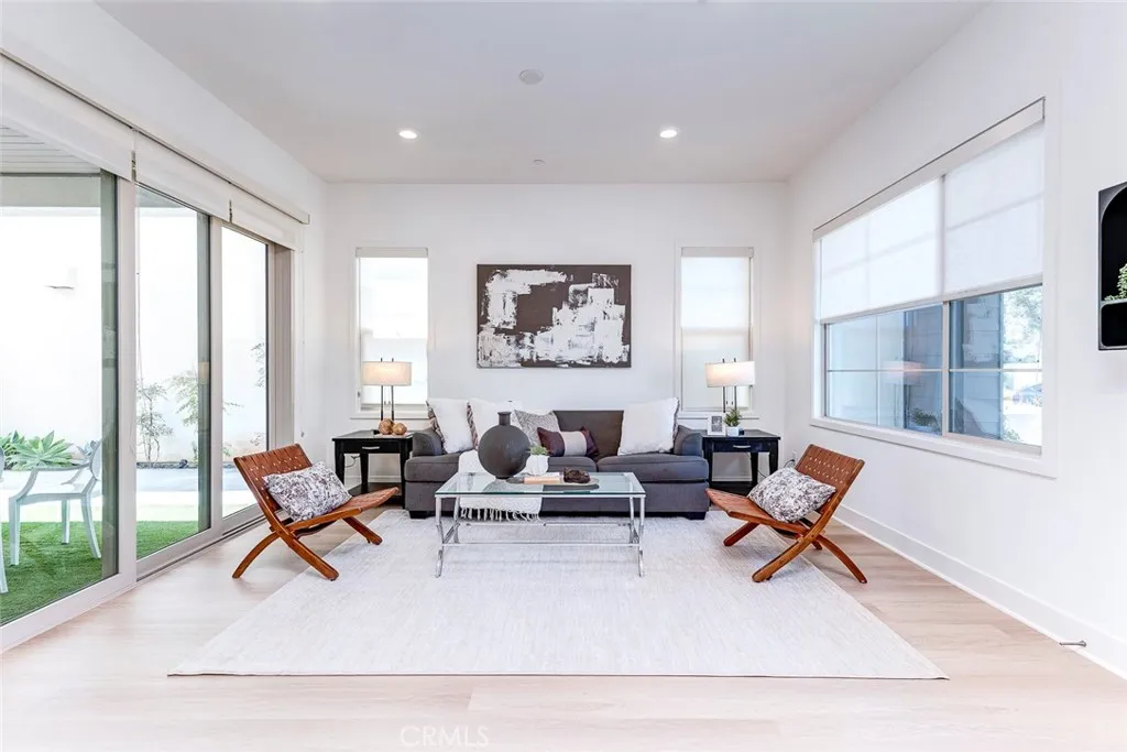 Additional image 72 of 168 Scale, Irvine, CA 92618