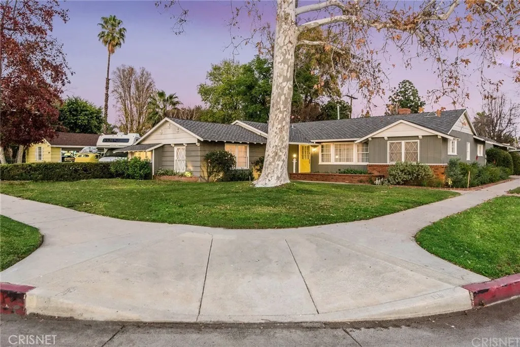 6600 Noble Avenue, Van Nuys, CA 91405