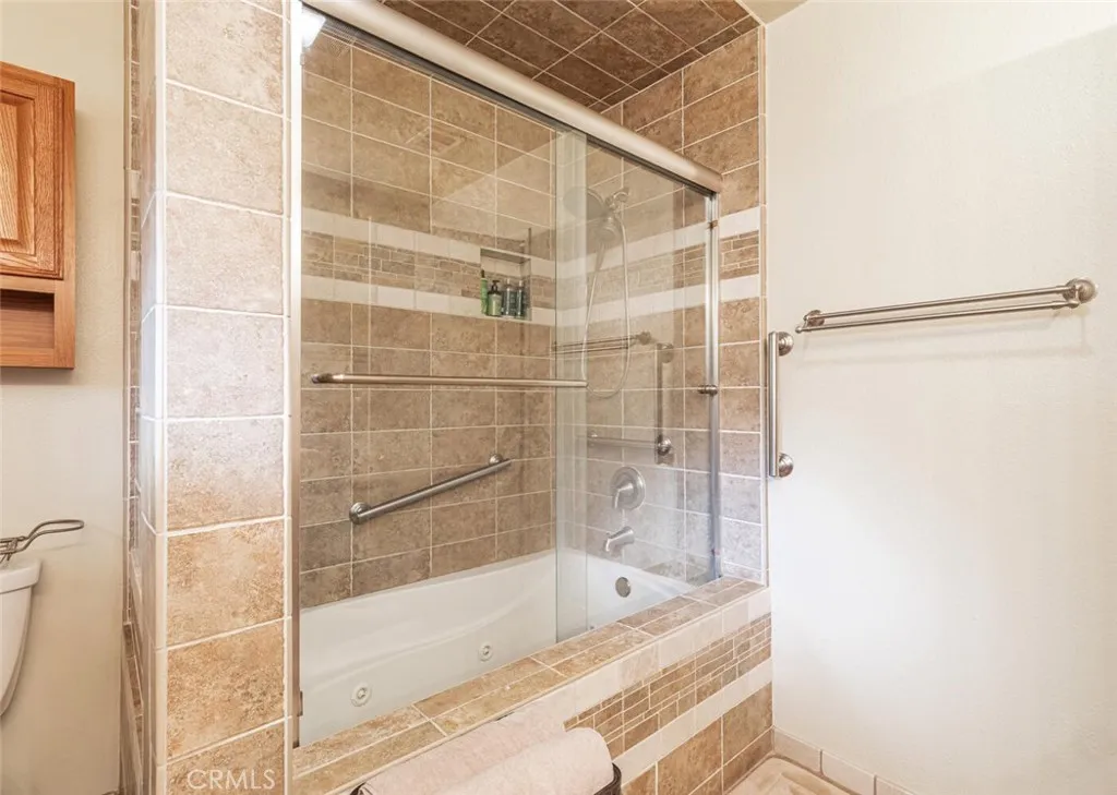 Additional image 75 of 5767 E Park Circle Dr, Fresno, CA 93727