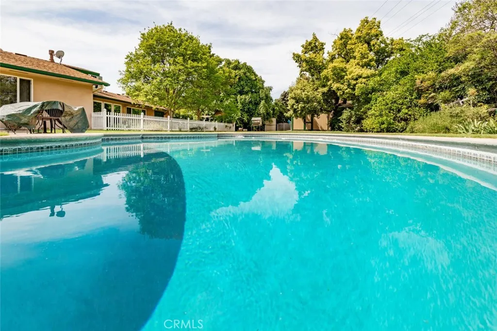 Additional image 102 of 5767 E Park Circle Dr, Fresno, CA 93727