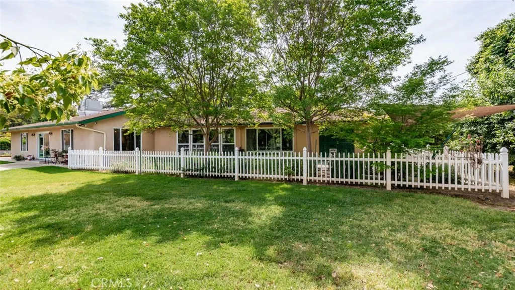 Additional image 101 of 5767 E Park Circle Dr, Fresno, CA 93727