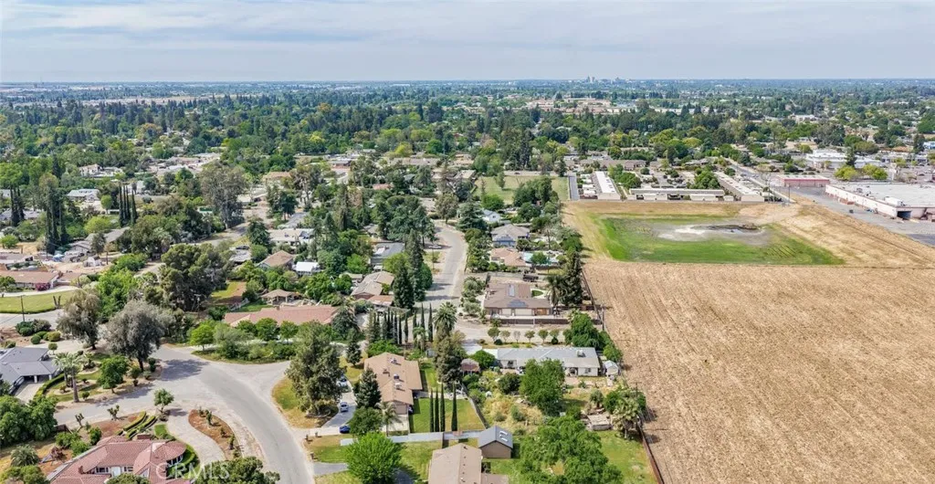 Additional image 113 of 5767 E Park Circle Dr, Fresno, CA 93727