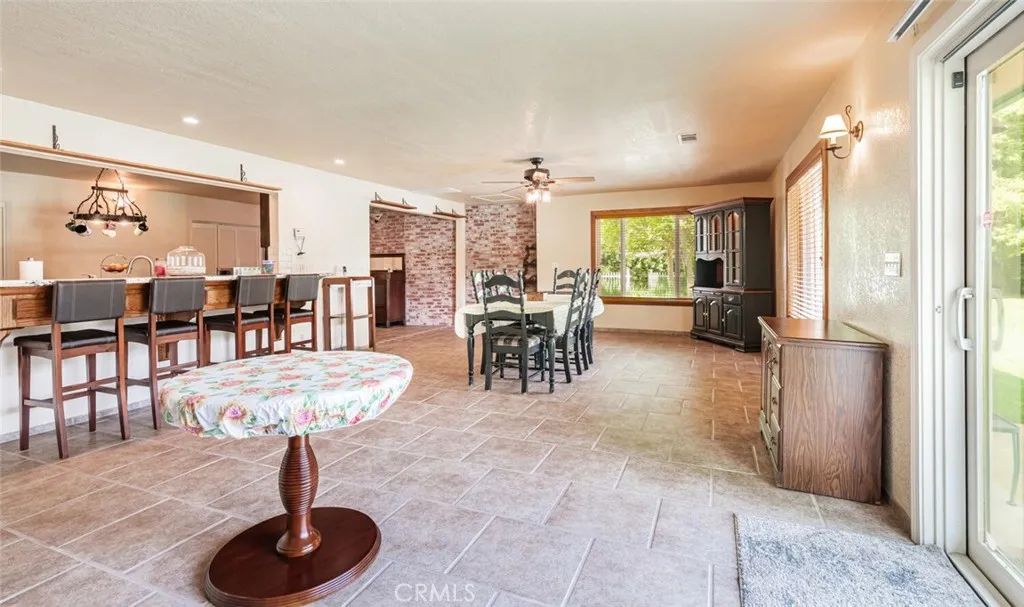 Additional image 88 of 5767 E Park Circle Dr, Fresno, CA 93727