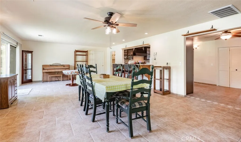 Additional image 87 of 5767 E Park Circle Dr, Fresno, CA 93727