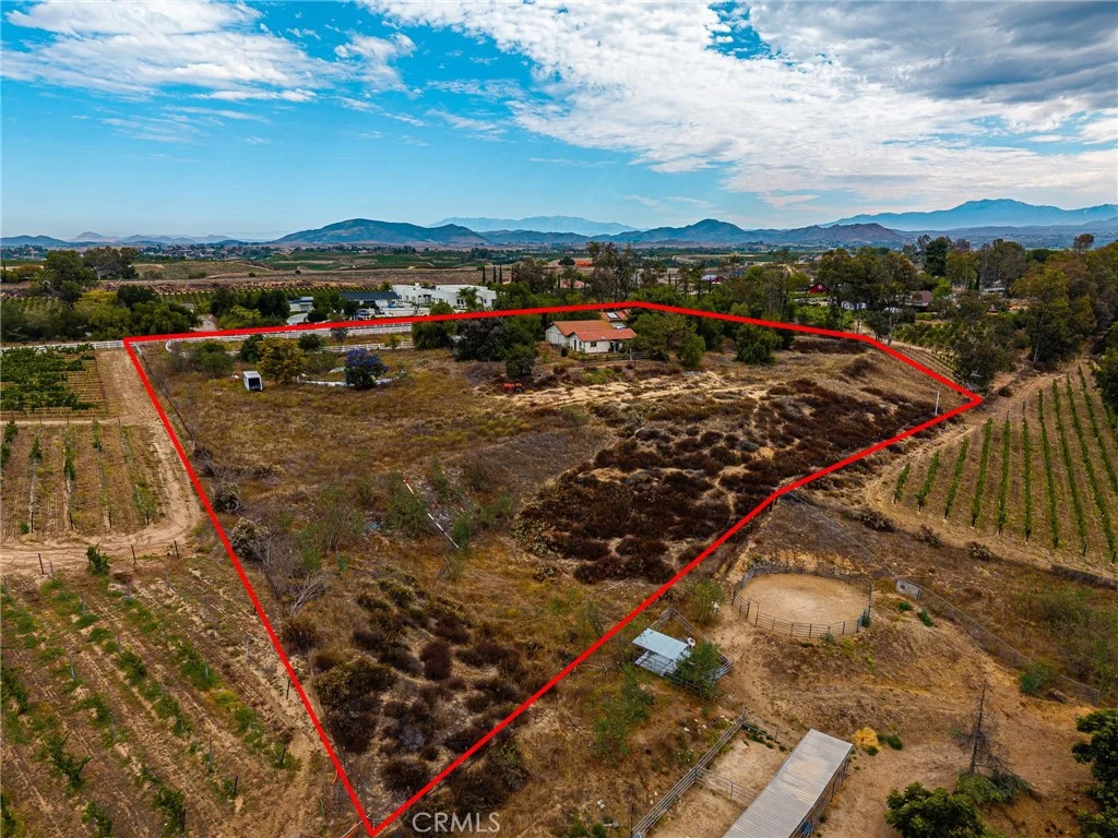 33545 Madera De Playa, Temecula, CA 92592 photo 2