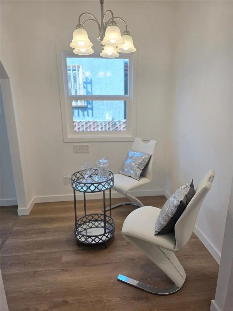 739 W 102nd St, Los Angeles, CA 90044