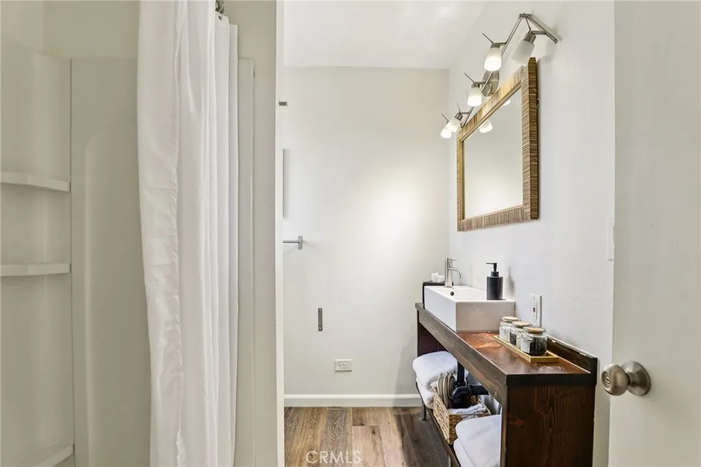 Additional image 12 of 379 Wisconsin Ave Unit 3, Long Beach, CA 90814