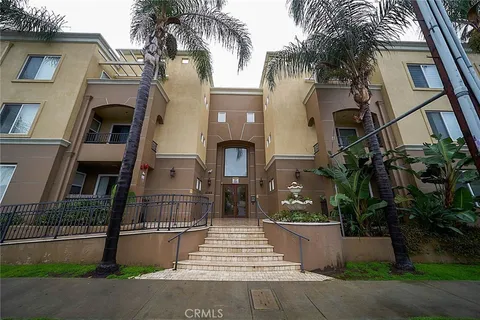 4568 W 1st Street Unit 307, Los Angeles, CA MLS: PW24120910