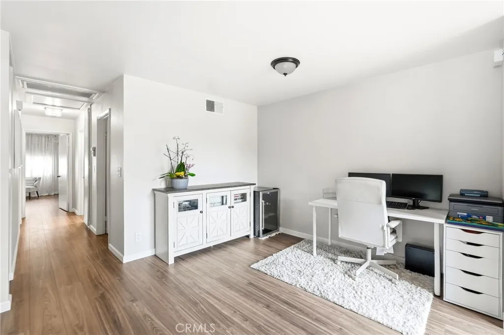 Additional image 9 of 7255 Balboa Blvd Unit 20, Lake Balboa, CA 91406