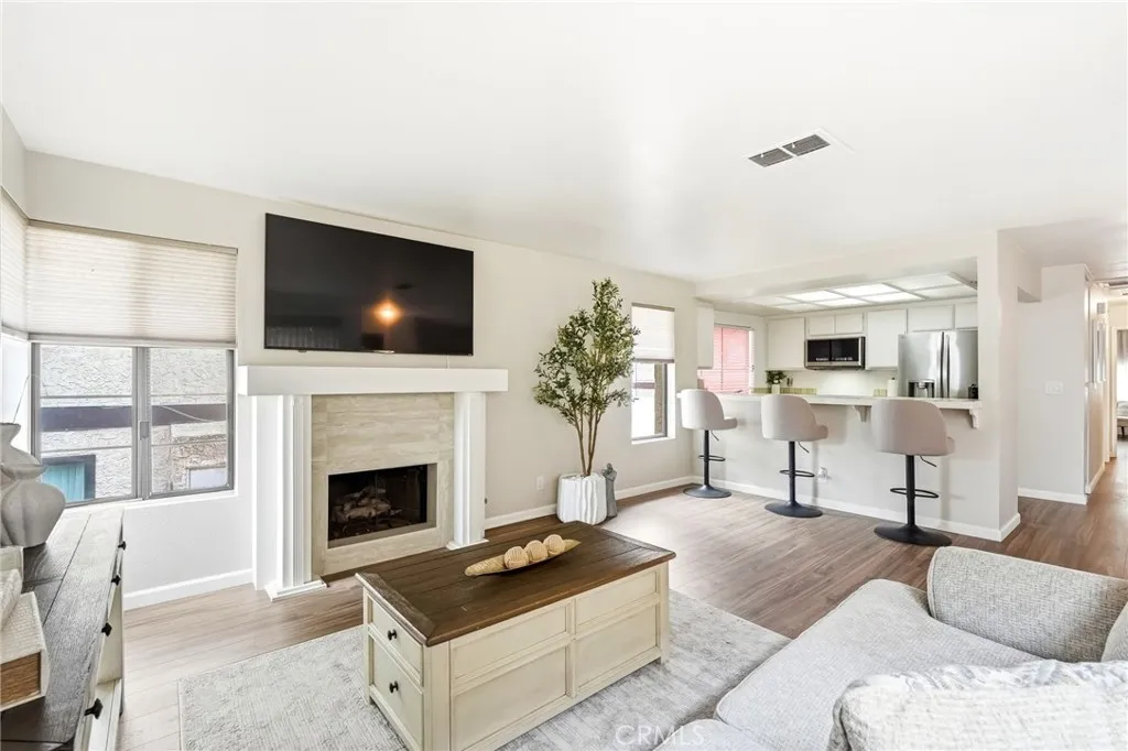 Additional image 27 of 7255 Balboa Blvd Unit 20, Lake Balboa, CA 91406