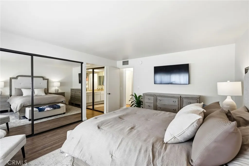 Additional image 44 of 7255 Balboa Blvd Unit 20, Lake Balboa, CA 91406